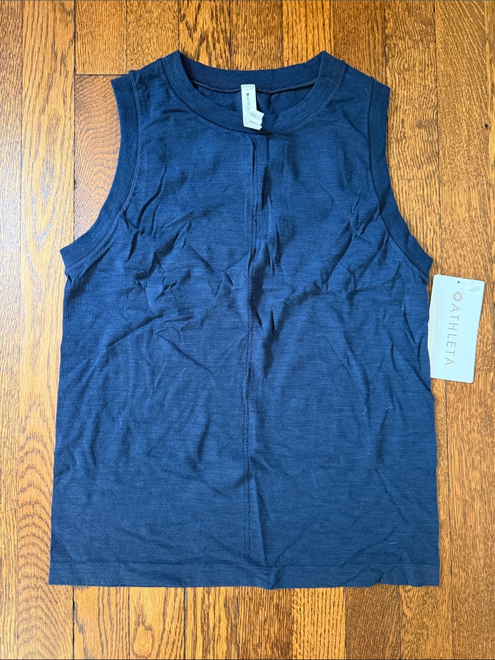 Athleta Ascent Seamless Tank, NWT, Medium, Navy